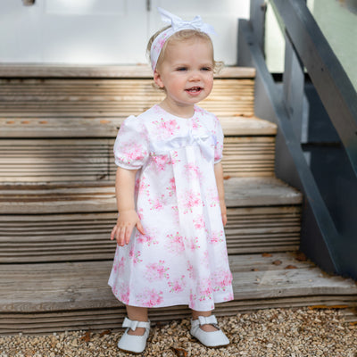 Baby-Hochzeitsoutfits (Die Sommerausgabe 2021)